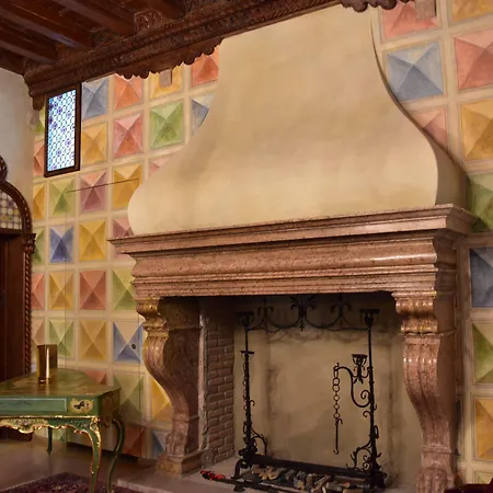 Bed & Breakfast Della Torre In Citta 4*