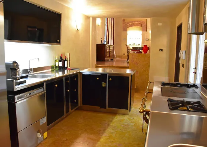 Bed & Breakfast Della Torre In Citta